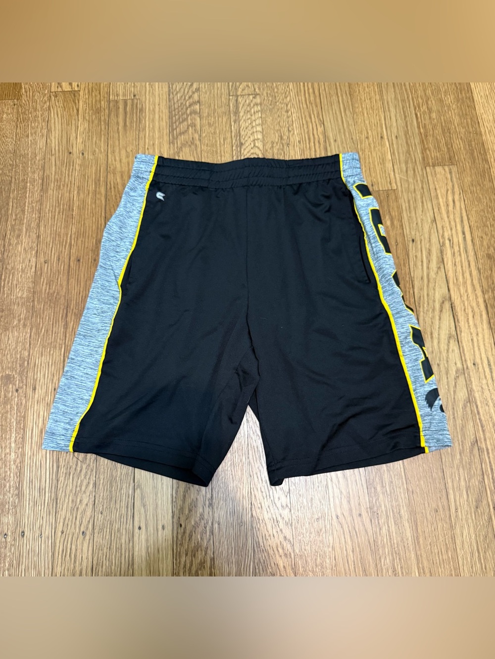 Colosseum Iowa Black Athletic Shorts with Grey Side Panels & Yellow Trim size M